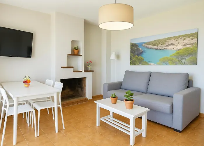 Magda - Cala En Porter